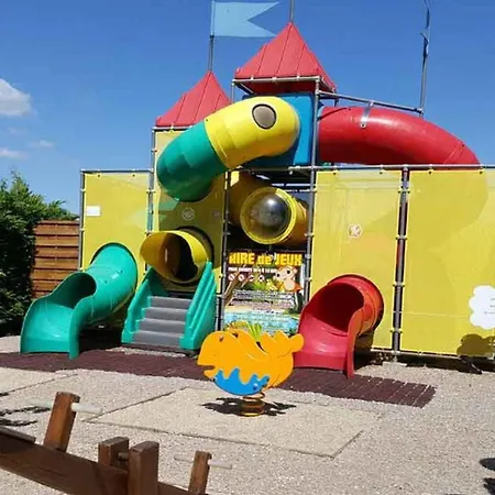 Mobil-home Confortable Pour 4 Pers. - Api-1-52-2176 مكان تخييم